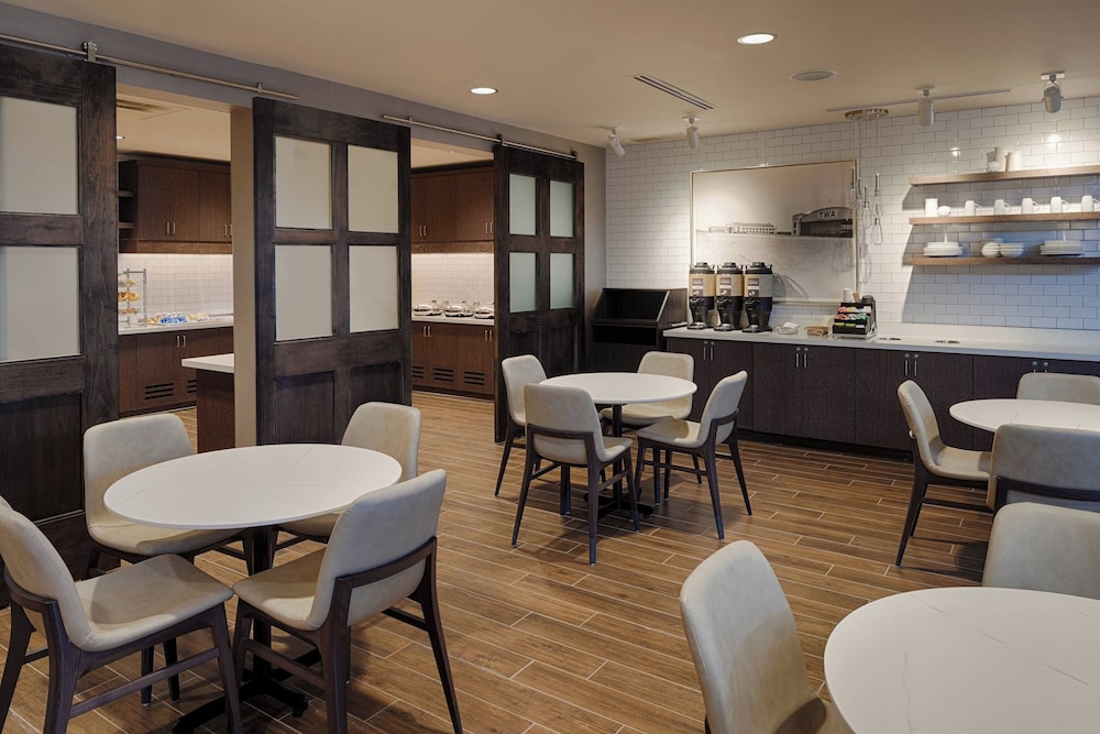 Residence Inn by Marriott Columbus Airport - photo 31