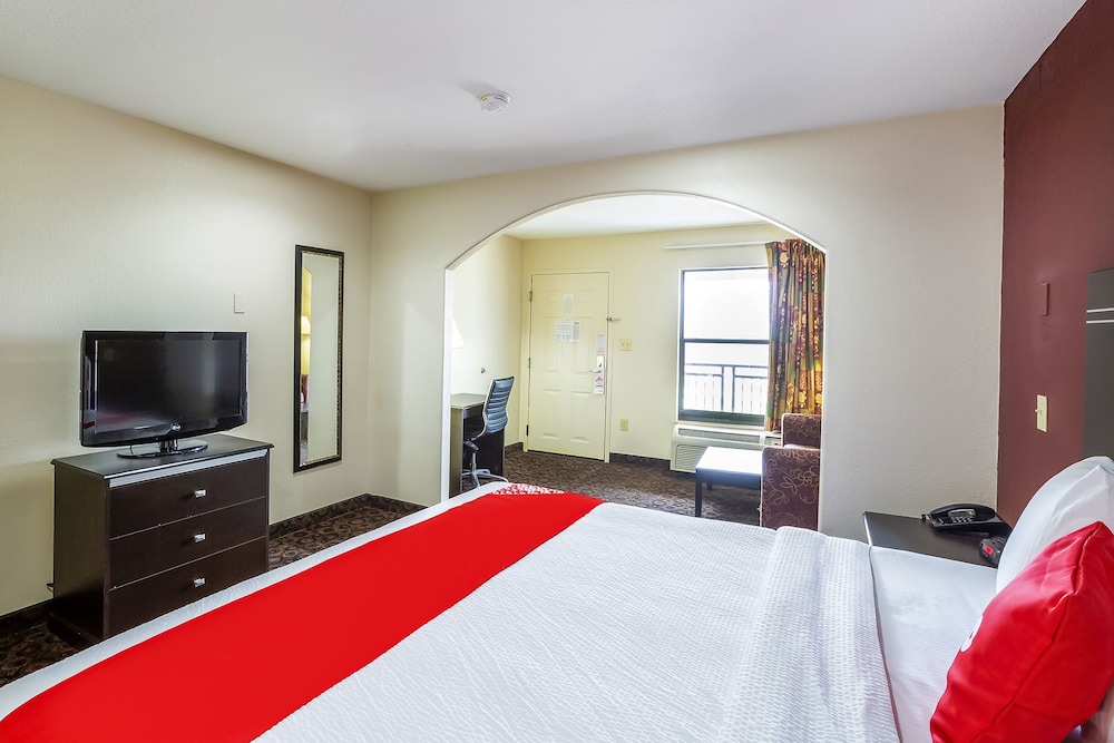Oyo Hotel Lsu - photo 9