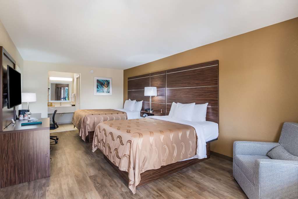 Quality Inn & Suites Suffolk West - photo 18