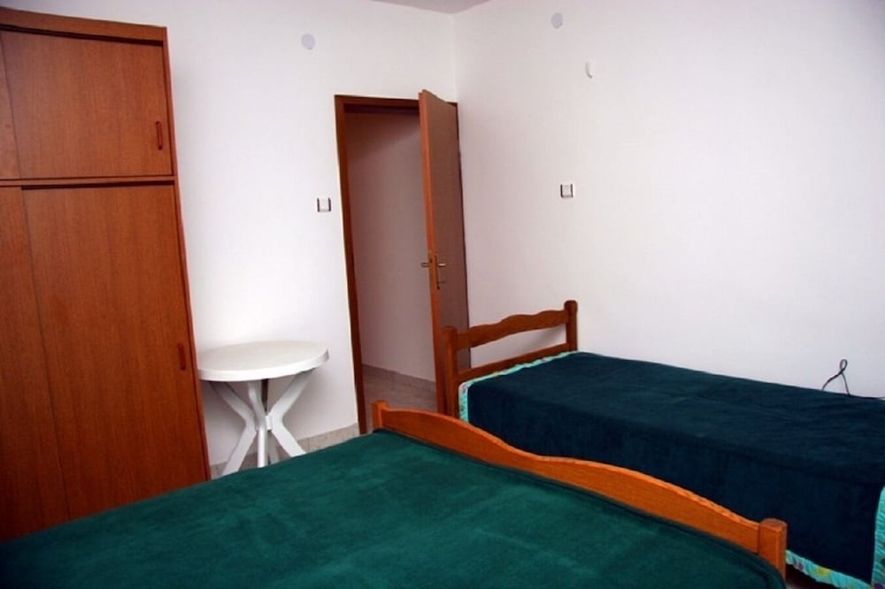 Demar 70m From sea A2 zeleni in Supetar, Croatia