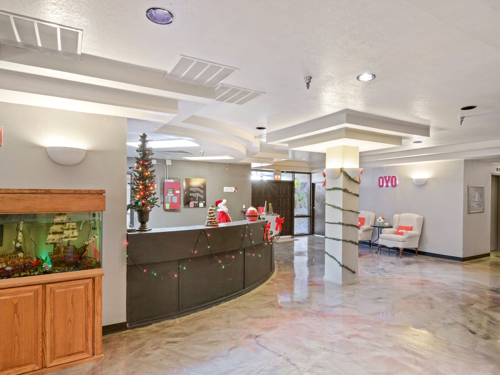 OYO Hotel Edmond University of Central Oklahoma - photo 12