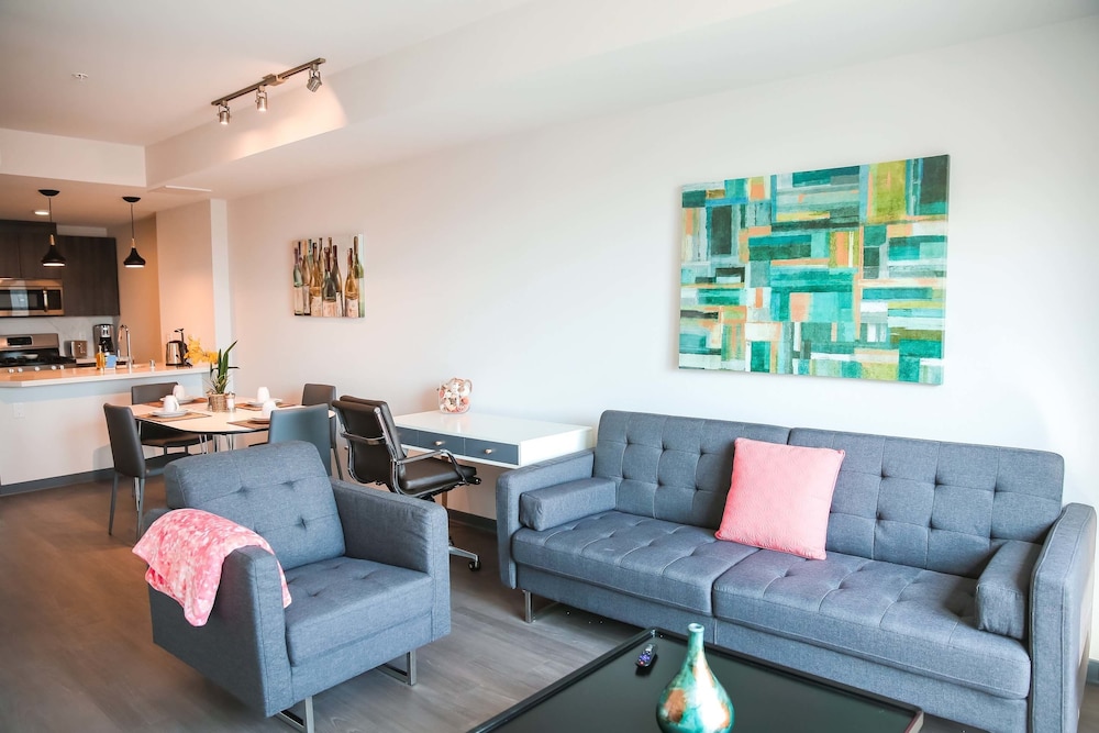 Fully Furnished Suites near Little Tokyo - photo 15