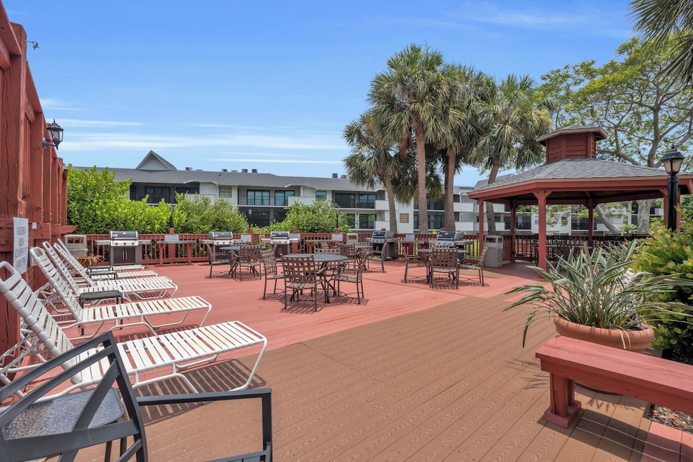 Park Shore Resort - photo 59