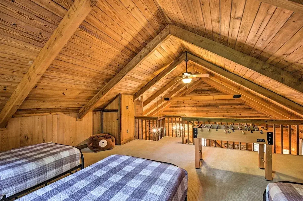 Big Canoe Mountain Resort Cabin w Pool Access - photo 15