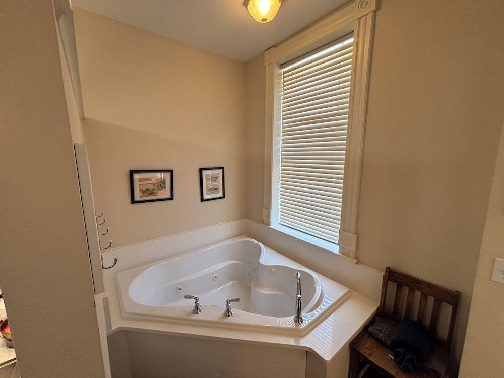 Hermann Crown Suites - photo 220