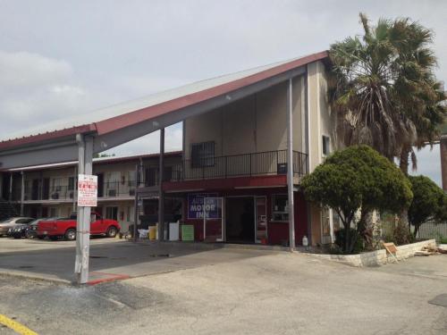 Austin Motor Inn - photo 16