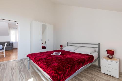 Red Wine Apartments