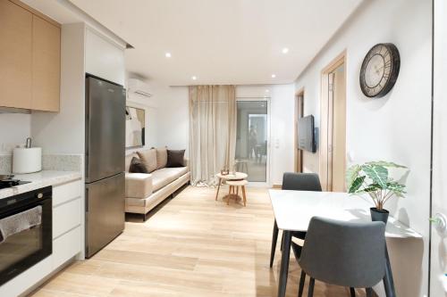 Near Pireas Port Brand New Suite — 4-Star Luxury Hotel in Athens, Greece