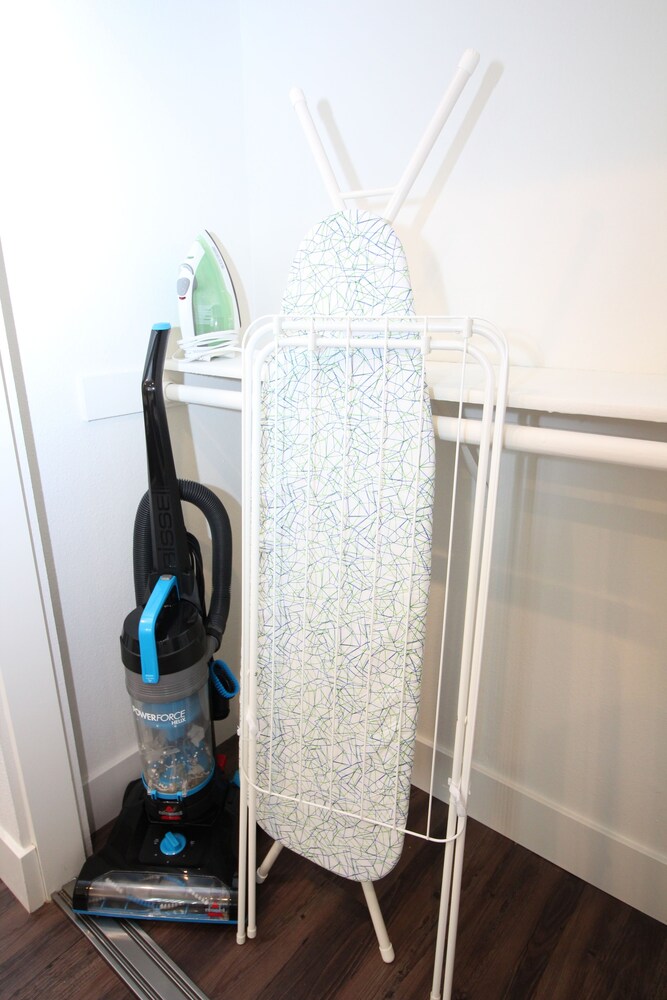 La Westwood Deluxe Suites - photo 6