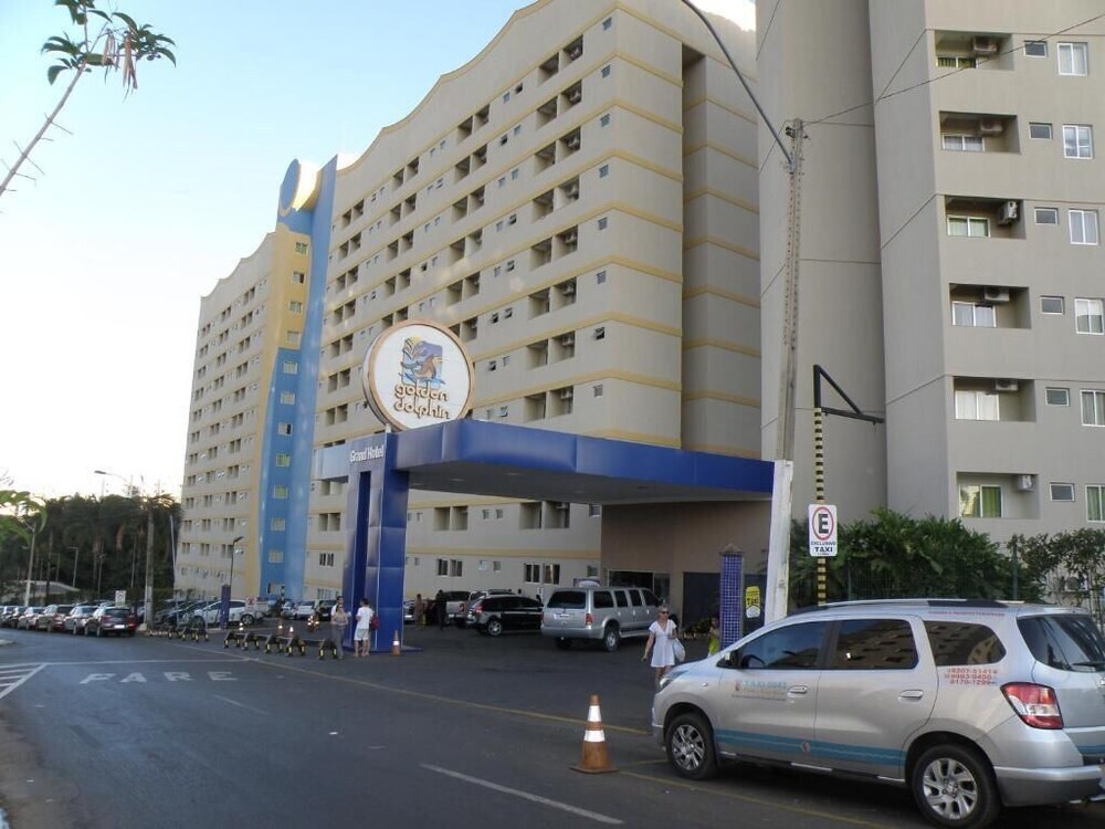 Golden Dolphin Grand Hotel Apartamento — hotel in Caldas Novas