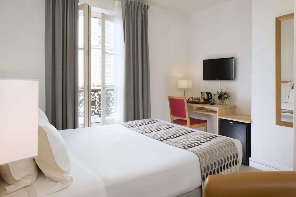 Hotel Le Compostelle - carbon neutral hotel in Paris