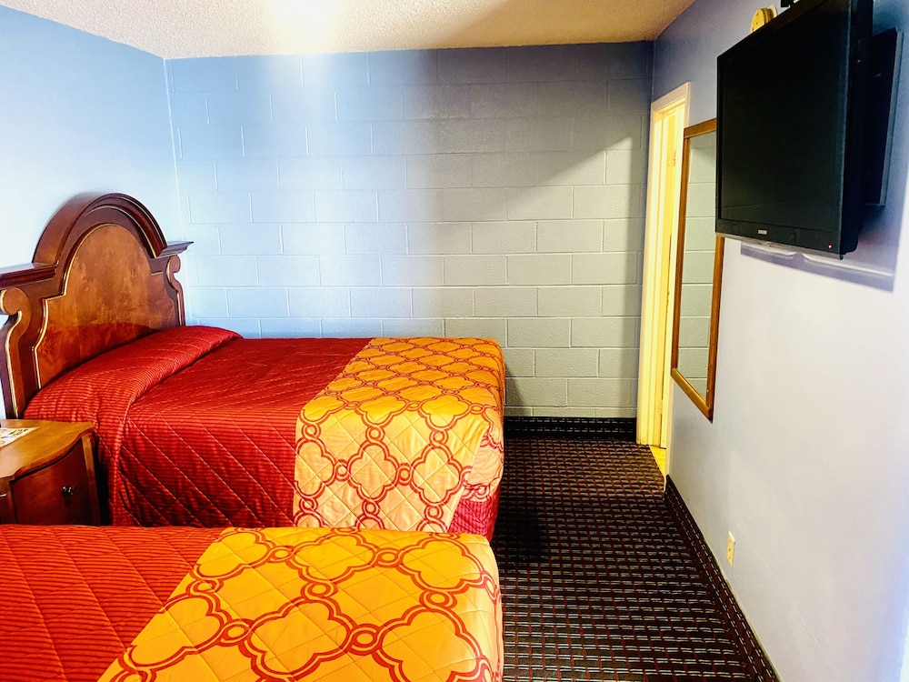 A Fisher's Inn Motel - photo 12