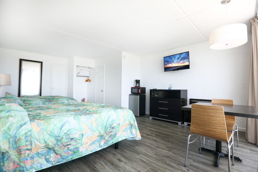 Olympic Island Beach Resort - photo 6