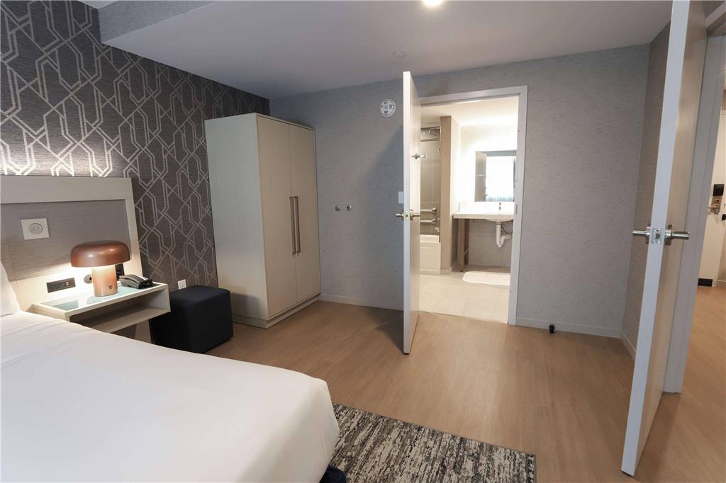 Radisson Plaza Hotel at Kalamazoo Center - photo 151