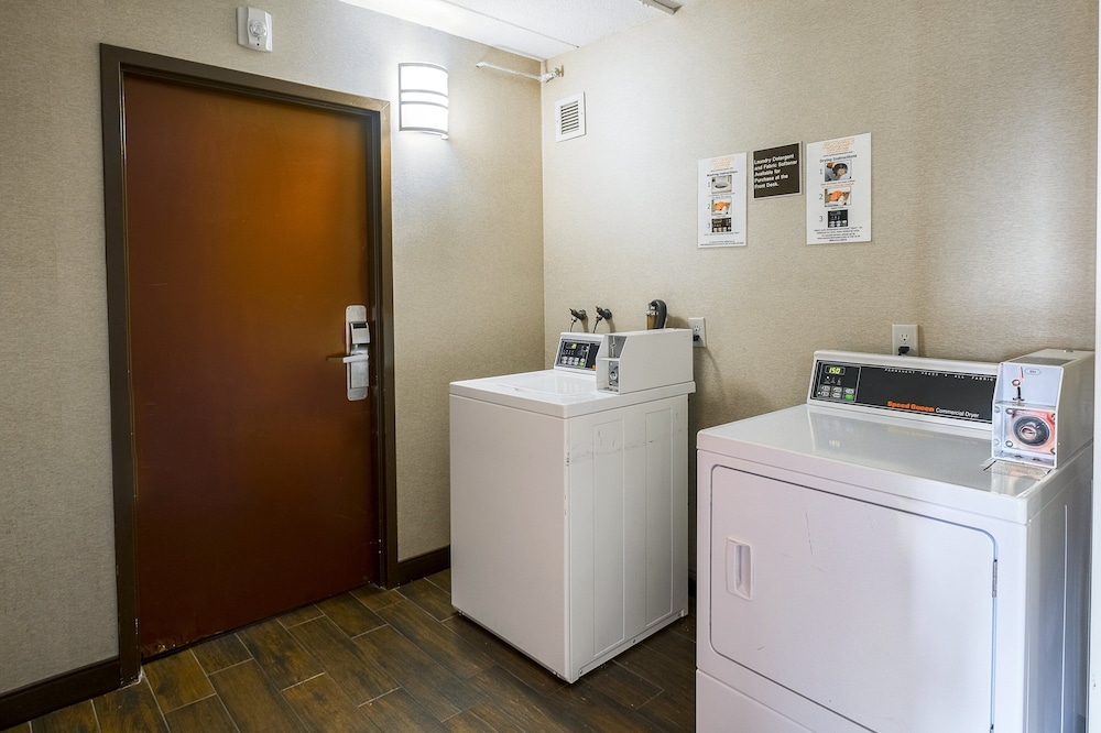 Red Roof Inn PLUS Boston Woburn Burlington - photo 28