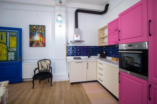 Charming apartment downtown Tbilisi