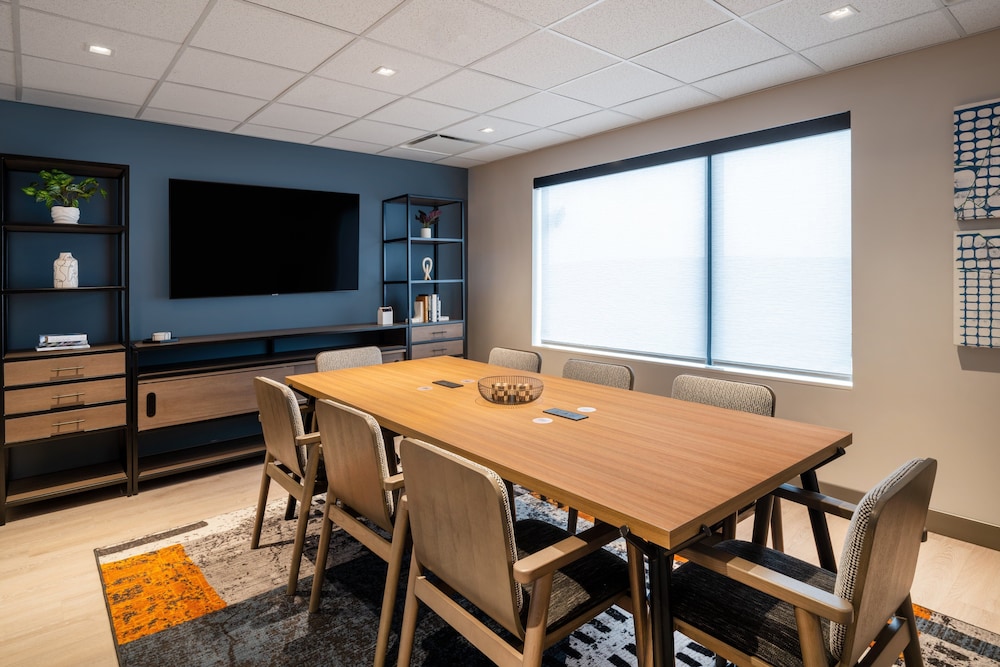 Atwell Suites Denver Airport Tower Road - photo 37
