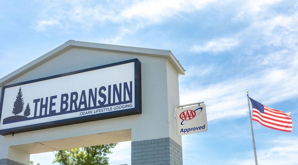 Days Inn & Suites by Wyndham Branson - photo 44