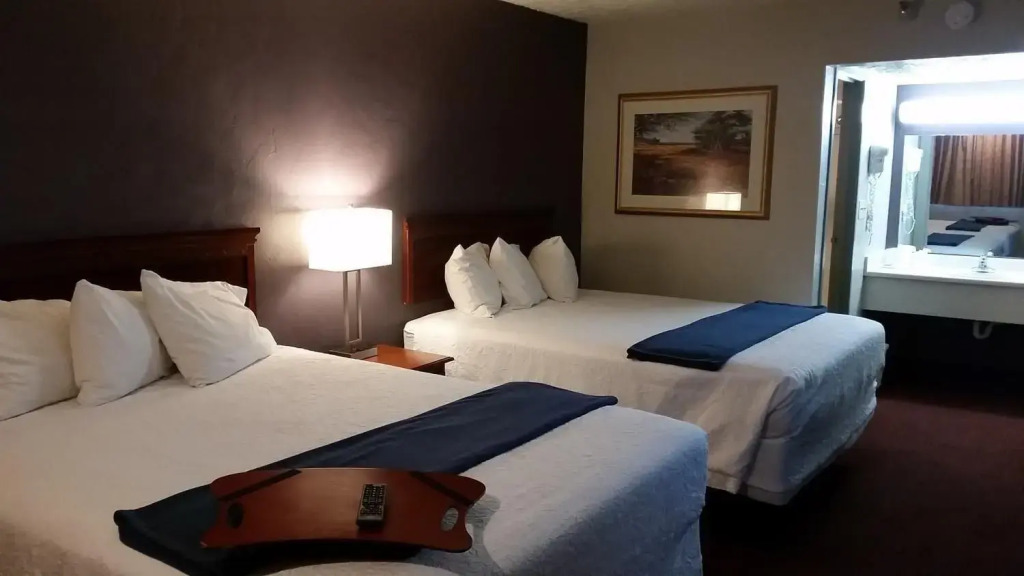 Americas Best Value Inn Oklahoma City at I 35 S - photo 5
