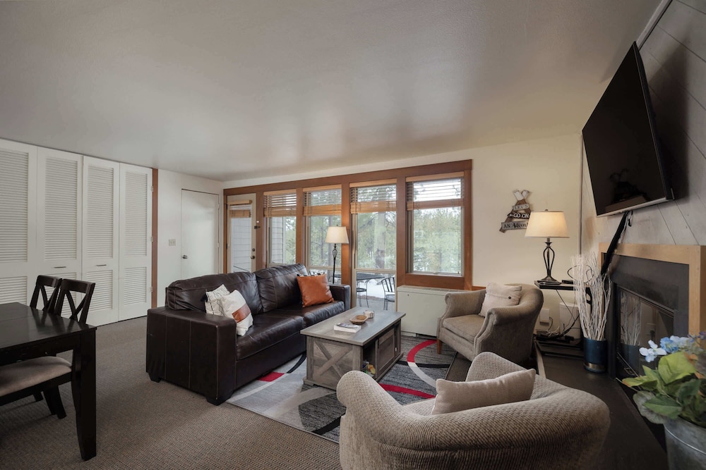 Cozy Cascade Retreat For 4 in Bend, United States