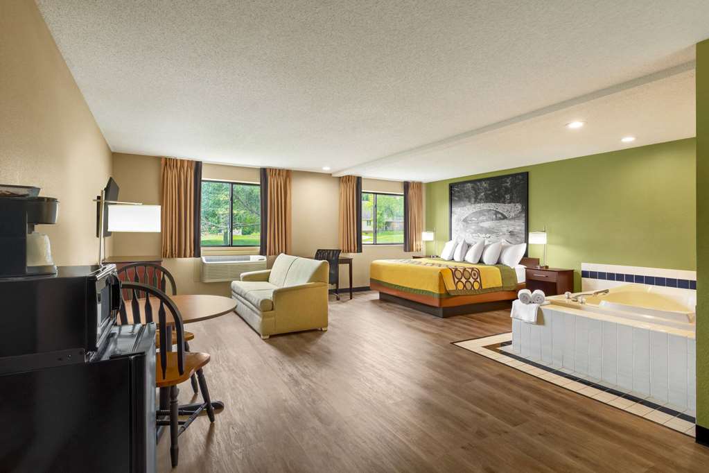 Super 8 by Wyndham Ankeny Des Moines Area - photo 20