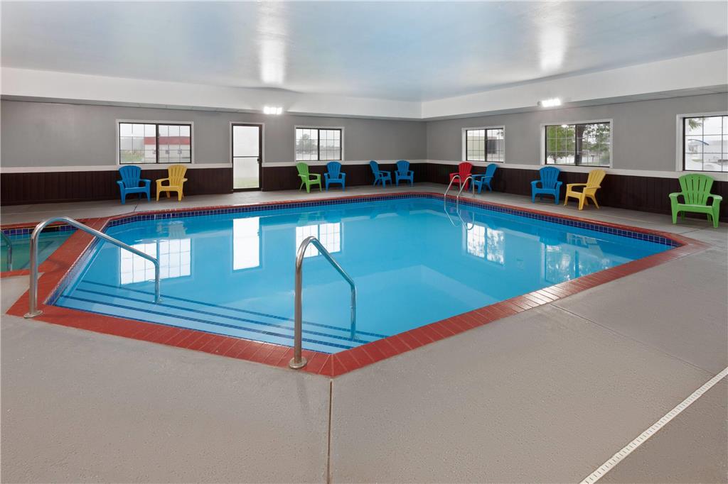 AmericInn by Wyndham Reedsburg - photo 11