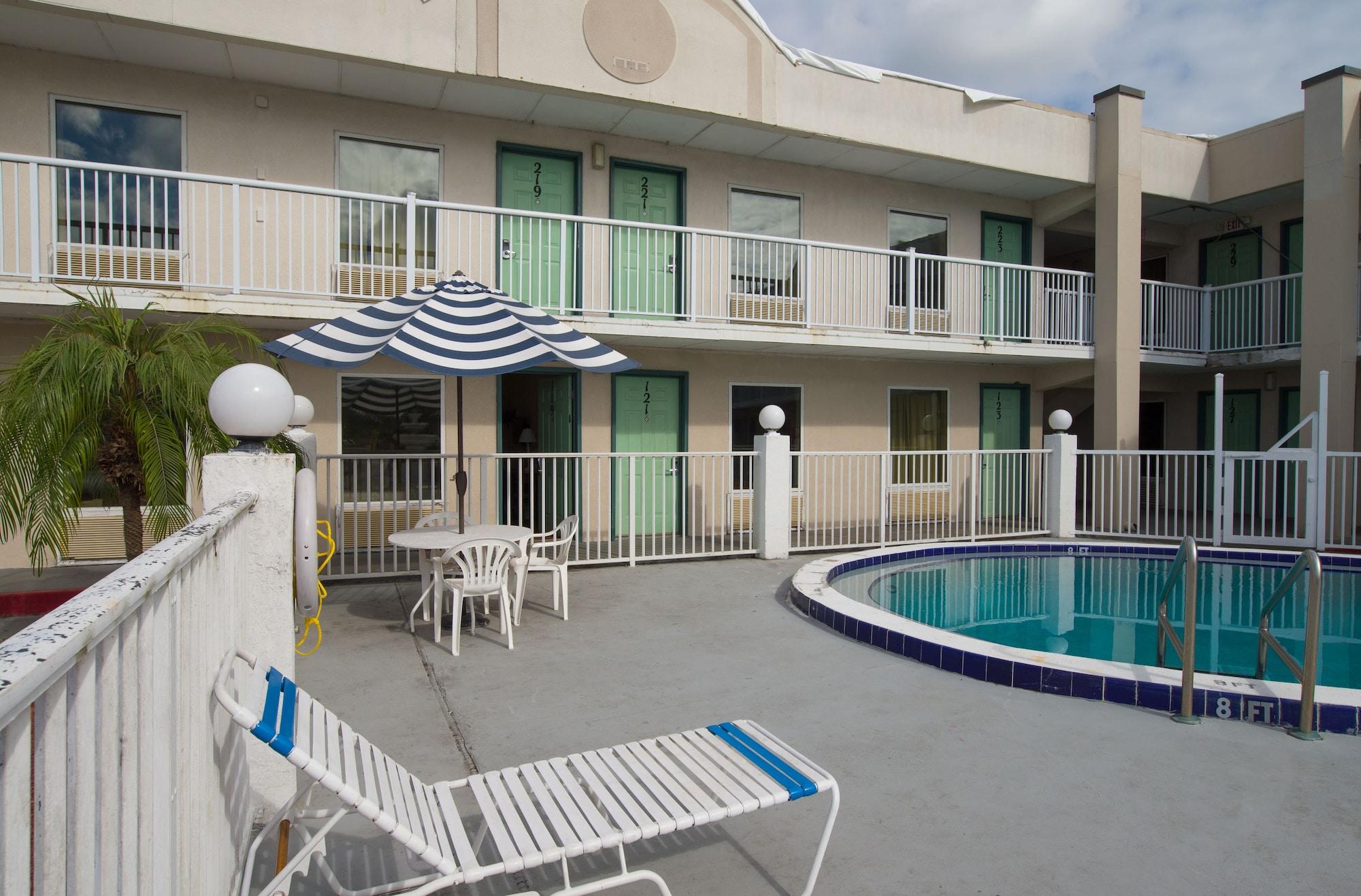Motel 6 Cocoa Fl - photo 6