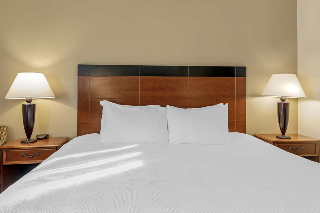 Best Western Plus Augusta Civic Center Inn - photo 36