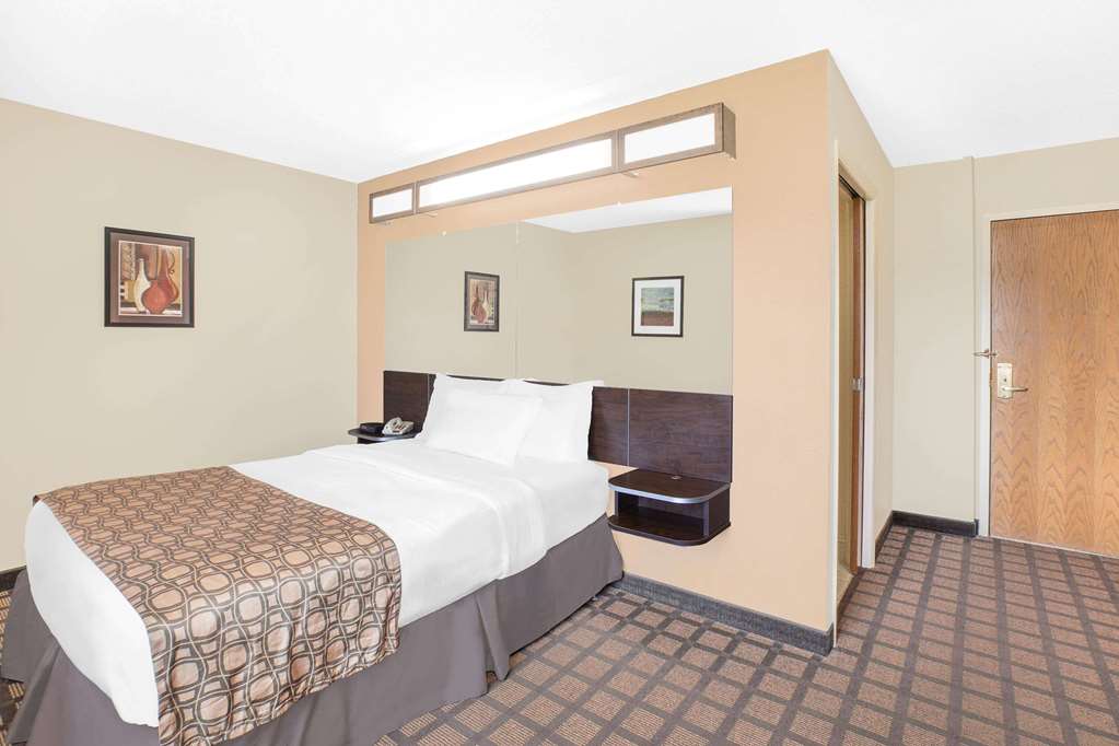 Microtel Inn by Wyndham Franklin - photo 9