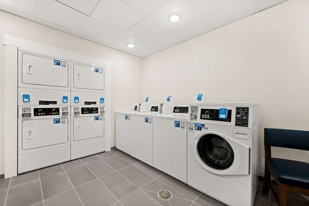 Everhome Suites Huntsville Research Park - photo 40