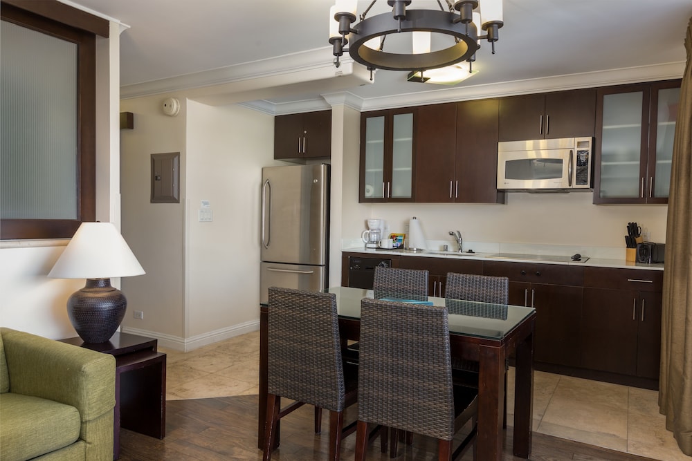 Regency on Beachwalk Waikiki by OUTRIGGER - photo 23