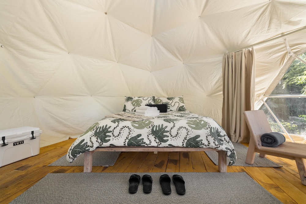 Stay Wilder Adults Only in Sechelt, Canada