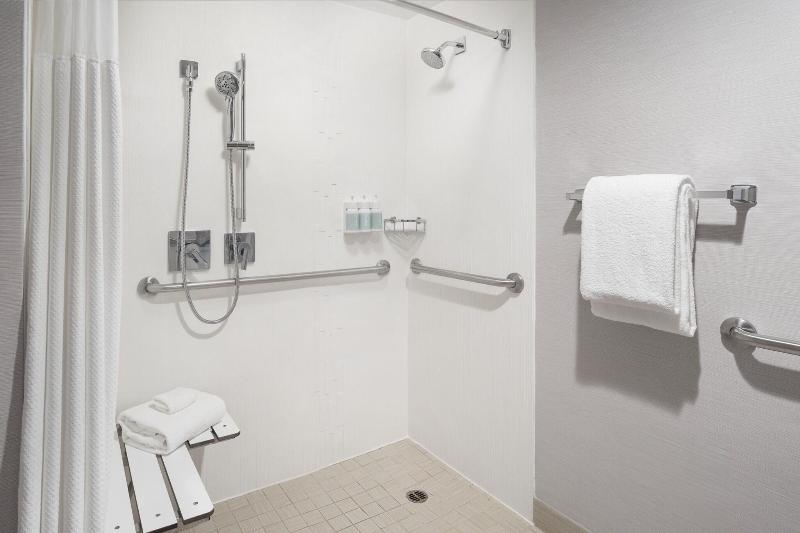 Courtyard by Marriott San Mateo Foster City - photo 97