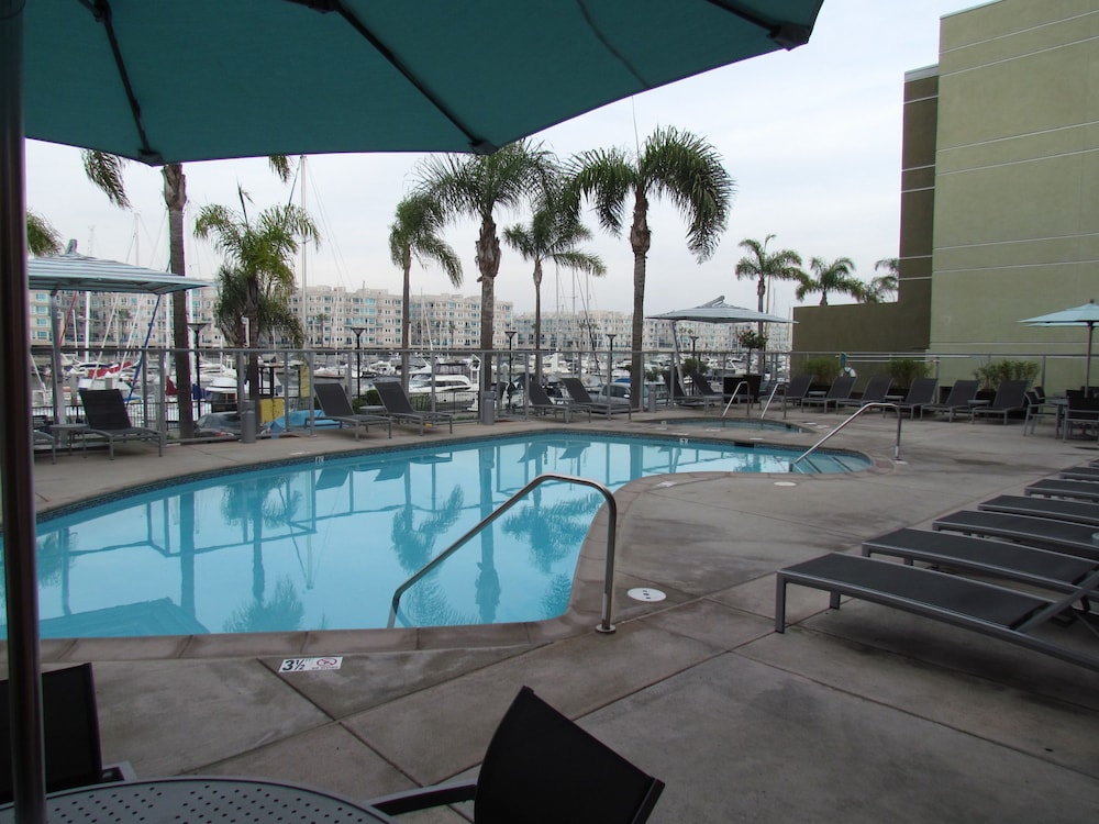 Cozy Place In Tahiti Way 6620558 — Marina Del Rey