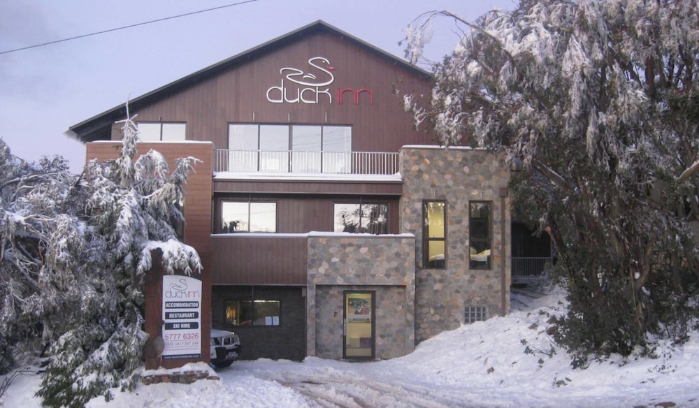 Duck Inn Mt Buller - carbon neutral hotel in Mount Buller