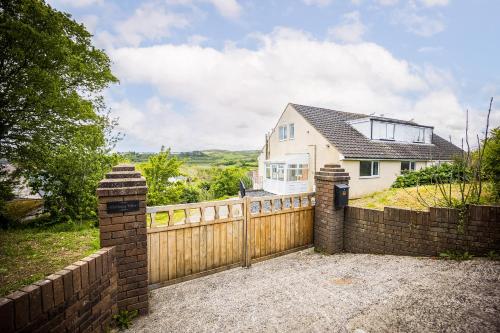 Harbour View Fishguard - carbon neutral hotel in Goodwick