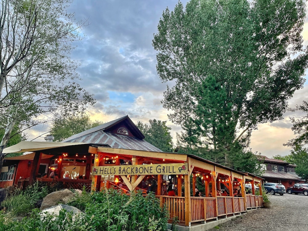 Boulder Mountain Lodge - photo 9