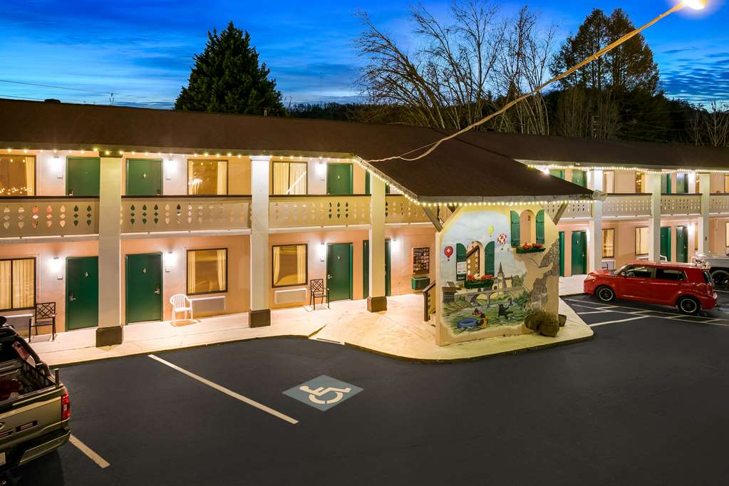 Quality Inn Downtown Helen - photo 6