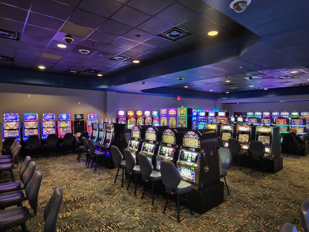 Wild Rose Casino & Resort - photo 12