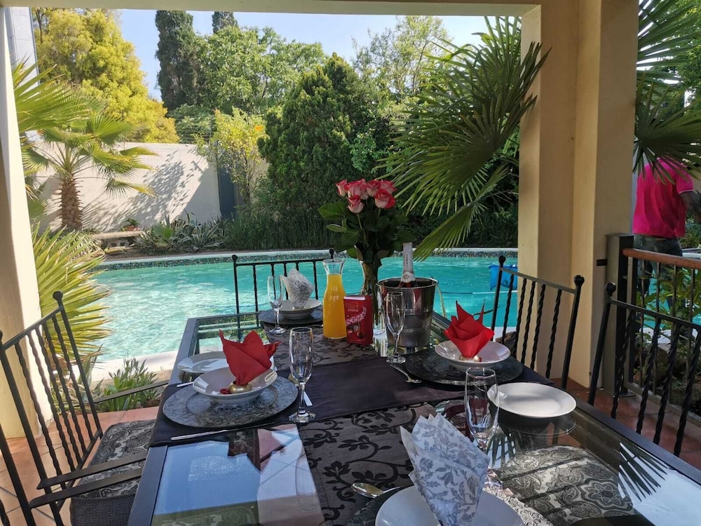 2 Leafed Doors in Johannesburg, South Africa