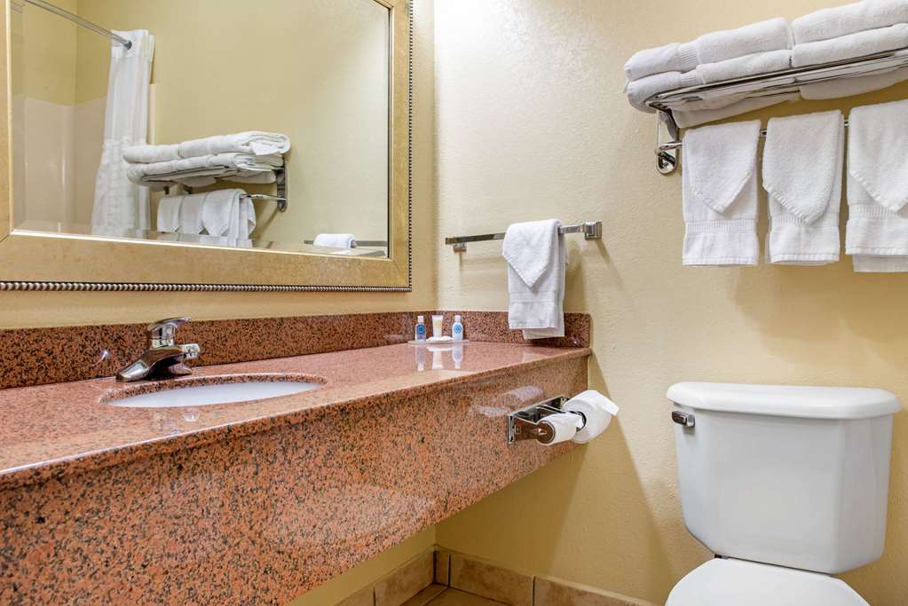 Quality Inn Jacksonville near I 72 - photo 19