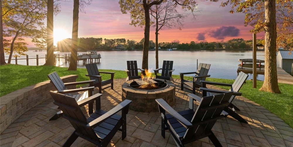 Hillstone Ridge in Mooresville, United States