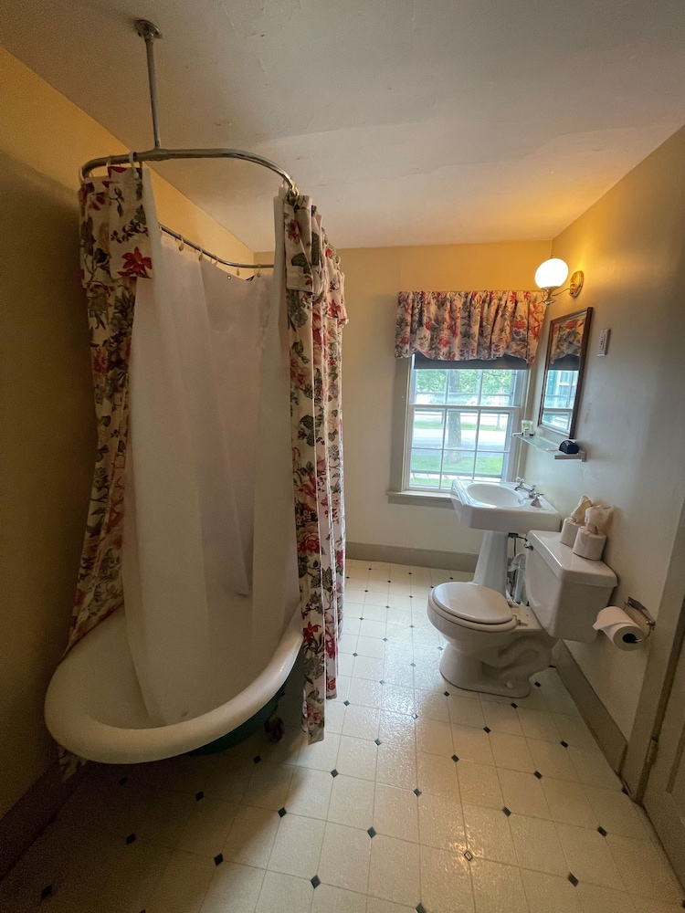 Arlington Inn - photo 65