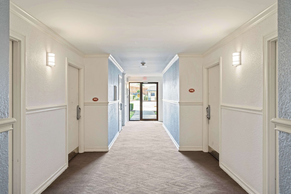 Americas Best Value Inn & Suites Brenham - photo 31
