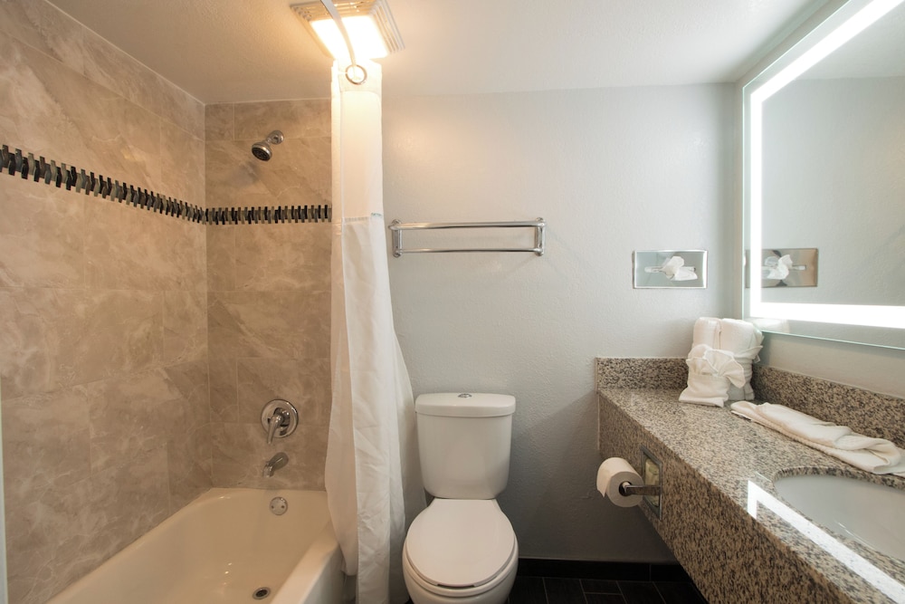 Envi Boutique Hotel Henderson Evansville South - photo 87