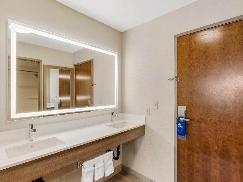 Holiday Inn Express Fallon by IHG - photo 32