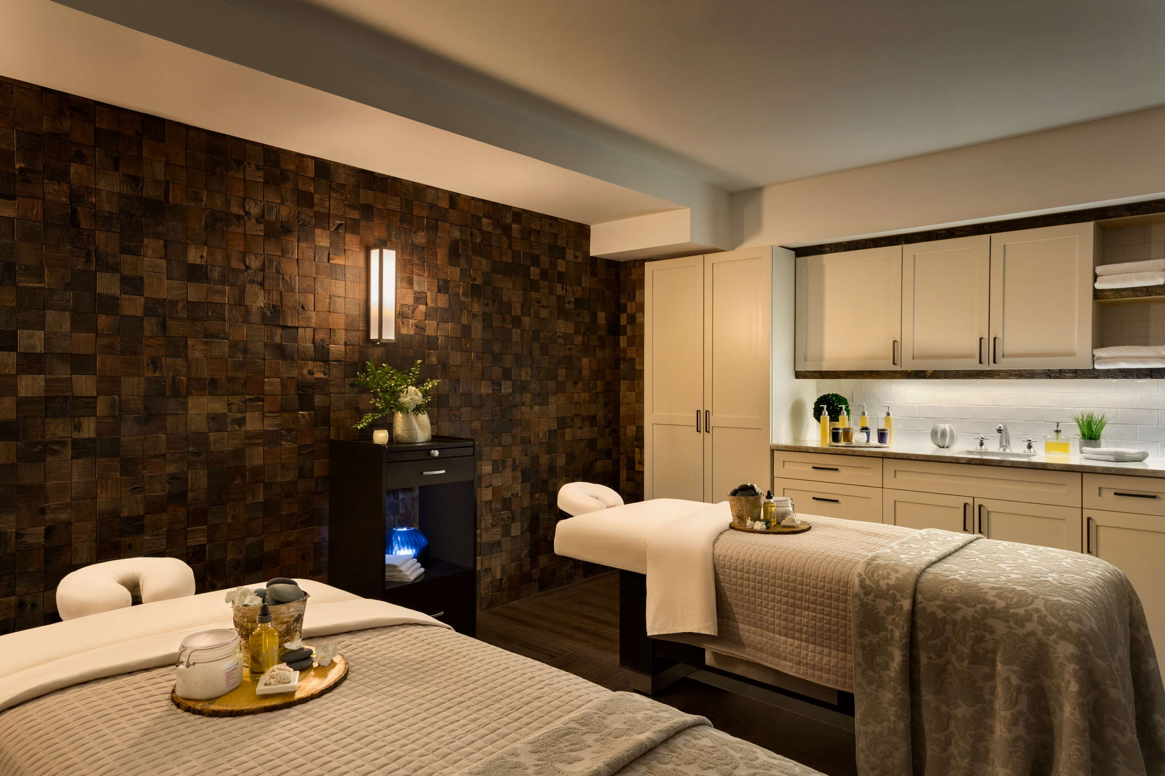 Hotel Saranac Curio Collection By Hilton - photo 39