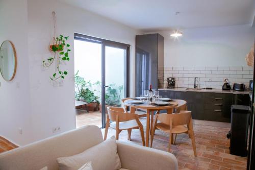 Mar Ria 3 — 4-Star Luxury Hotel in Fuzeta, Portugal