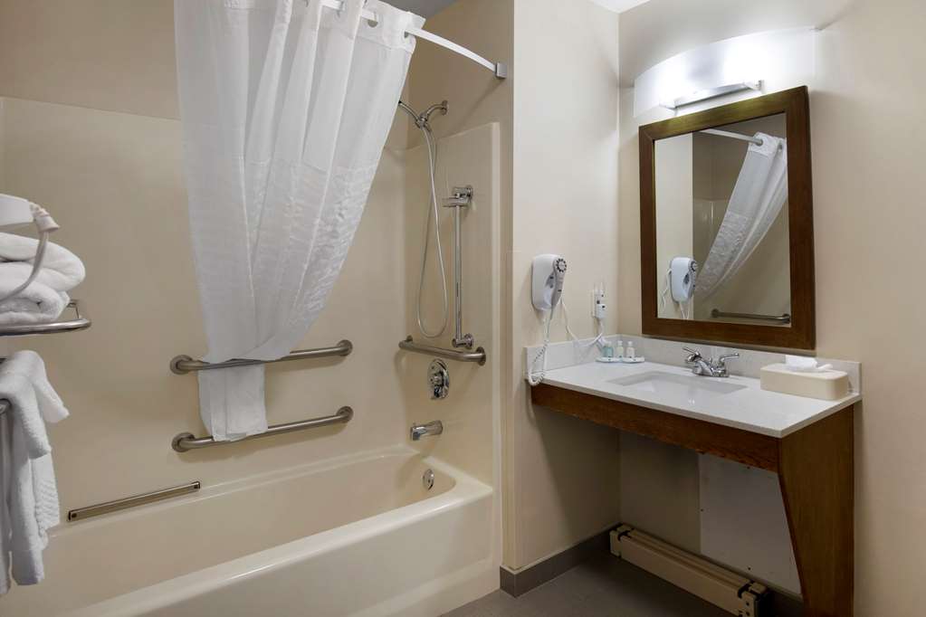 Quality Inn Seneca Clemson Area US 123 - photo 17