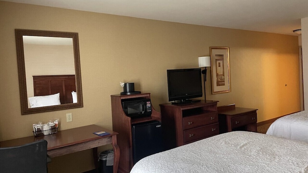 Hampton Inn Rawlins - photo 12